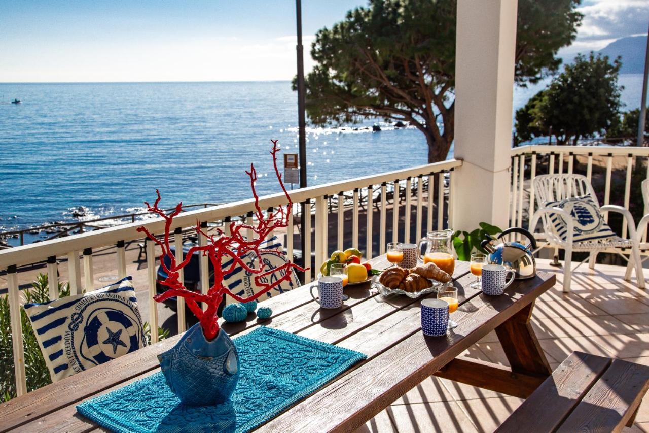 Terrazza Lungomare, E Sei In Spiaggia... กาลาโกโนเน ภายนอก รูปภาพ